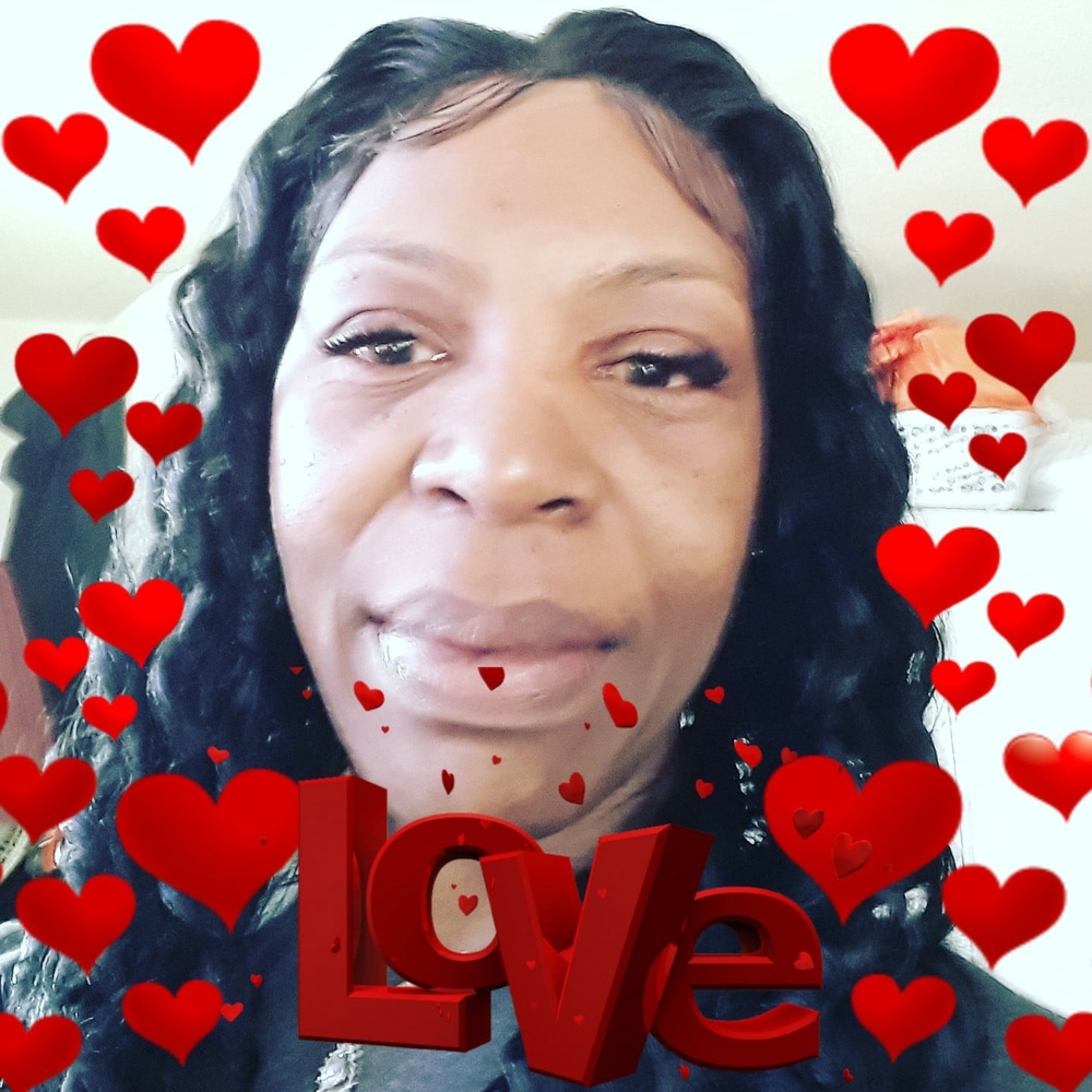 Meet your Posher, Deloris